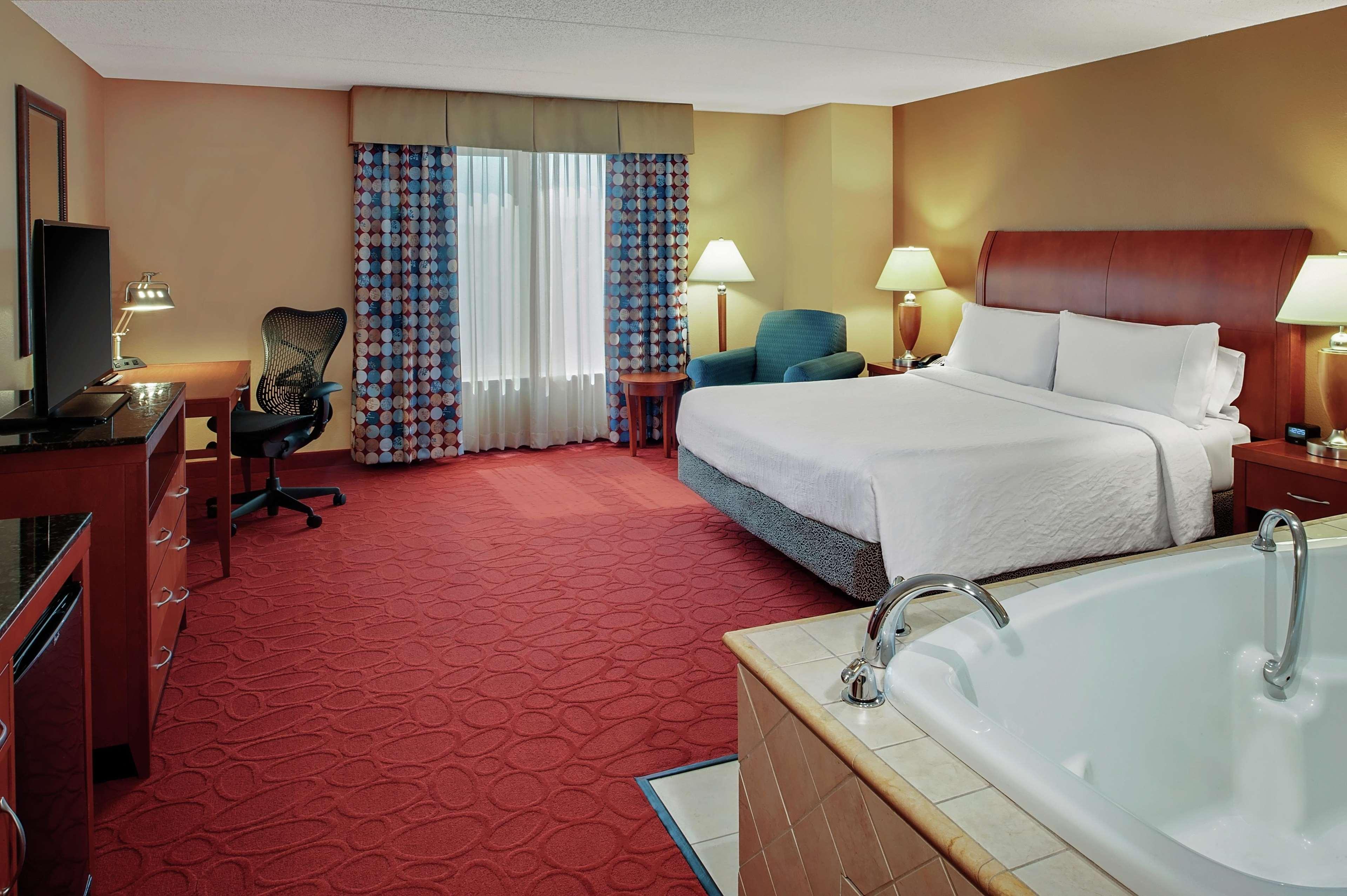 Hilton Garden Inn Chicago O'Hare Airport Des Plaines Exterior photo