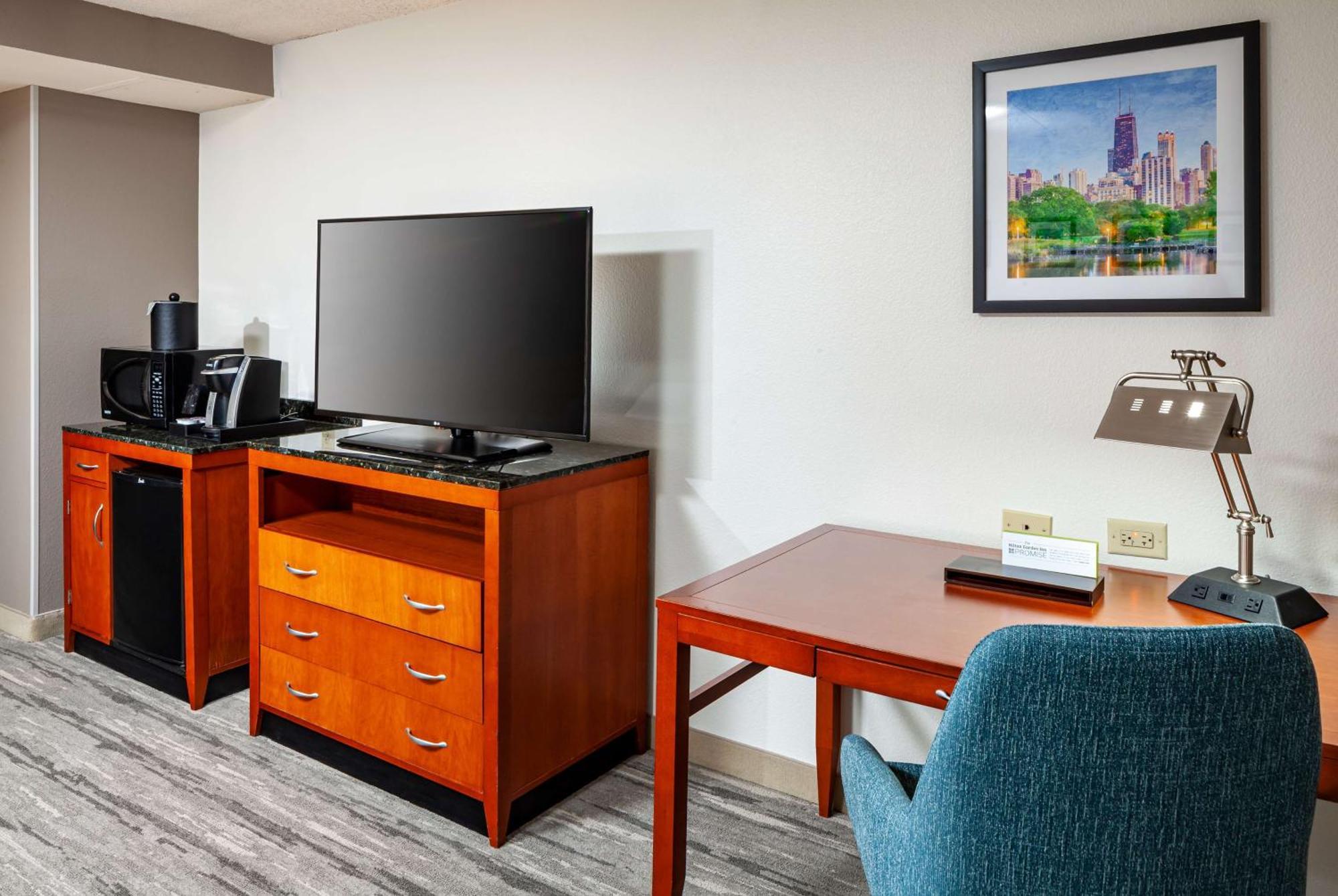 Hilton Garden Inn Chicago O'Hare Airport Des Plaines Exterior photo