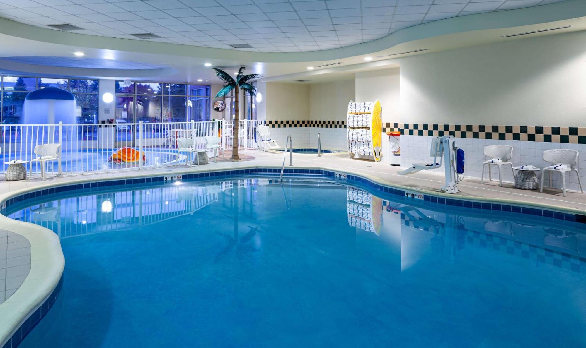 Hilton Garden Inn Chicago O'Hare Airport Des Plaines Exterior photo